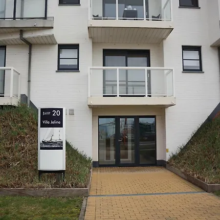 Lägenhet In With Pool & Terrace, Cleaning Included Nieuwpoort