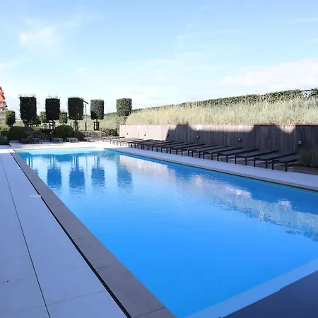 In With Pool & Terrace, Cleaning Included Lägenhet Nieuwpoort